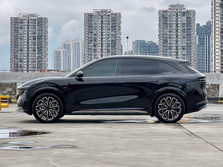Zeekr 7X 2025 2025款 75kWh 后驱智驾版