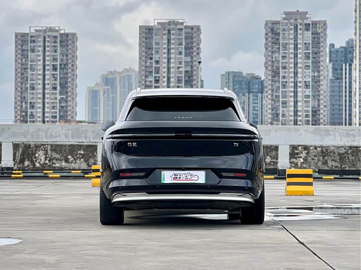 Zeekr 7X 2025 2025款 75kWh 后驱智驾版