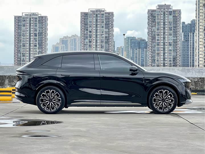 Zeekr 7X 2025 2025款 75kWh 后驱智驾版