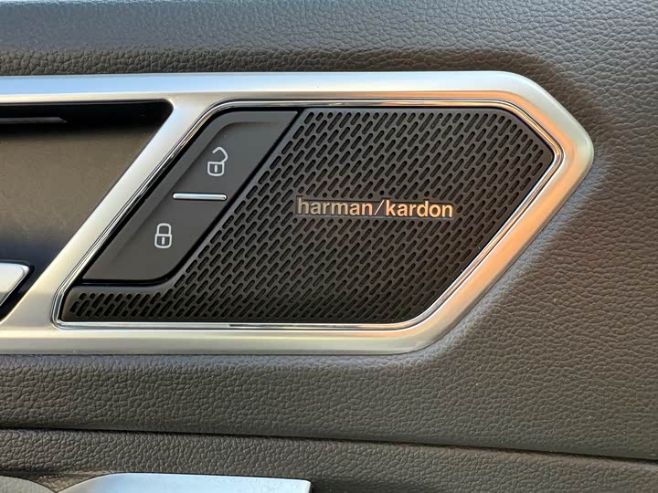 Фото 5 - Volkswagen Tiguan L Pro