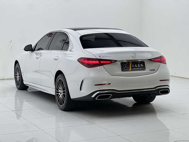 Фото 9 - Mercedes-Benz C-Class
