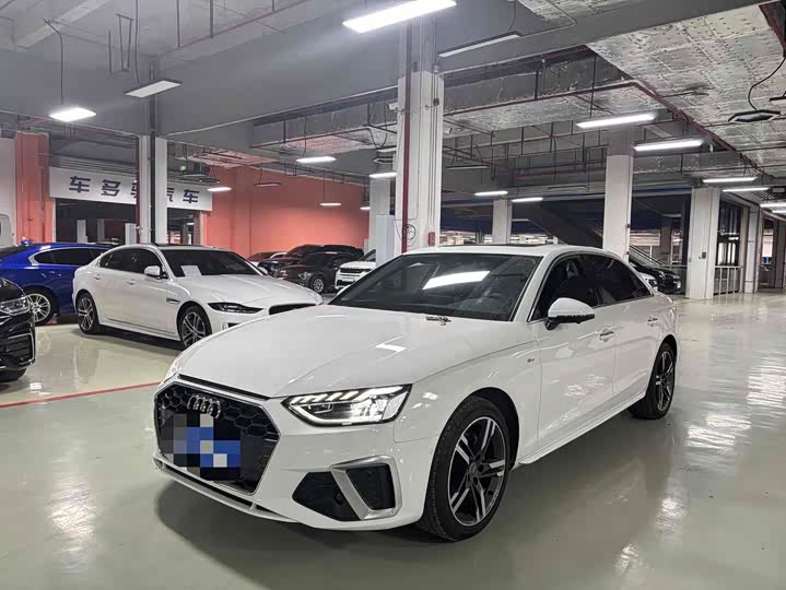 Фото 2 - Audi A4L