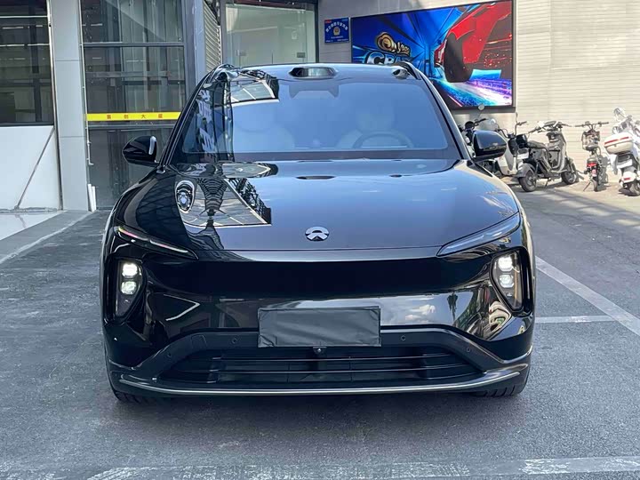 Фото 3 - Nio ES6