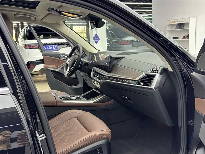 BMW X7 2023 2023款 xDrive40i 领先型豪华套装