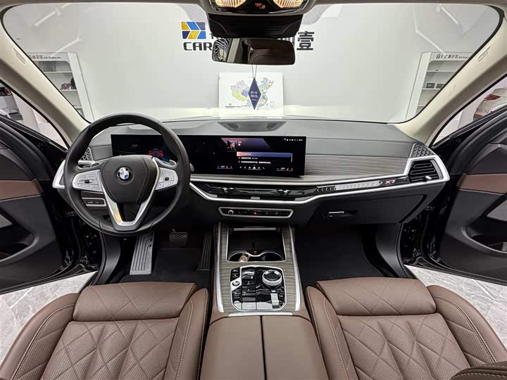 BMW X7 2023 2023款 xDrive40i 领先型豪华套装