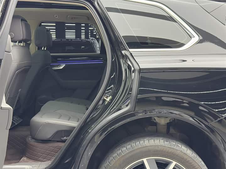 Фото 7 - Volkswagen Touareg