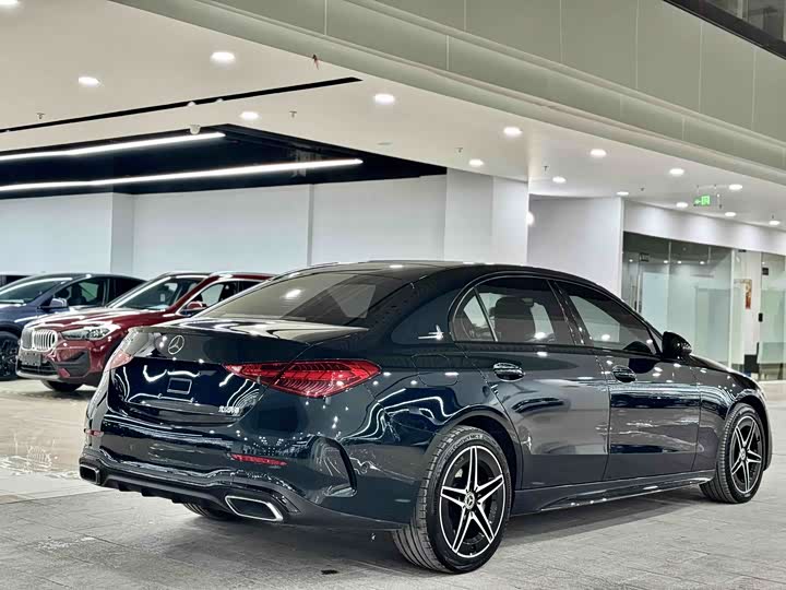 Zdjęcie 4 - Mercedes-Benz C-Class