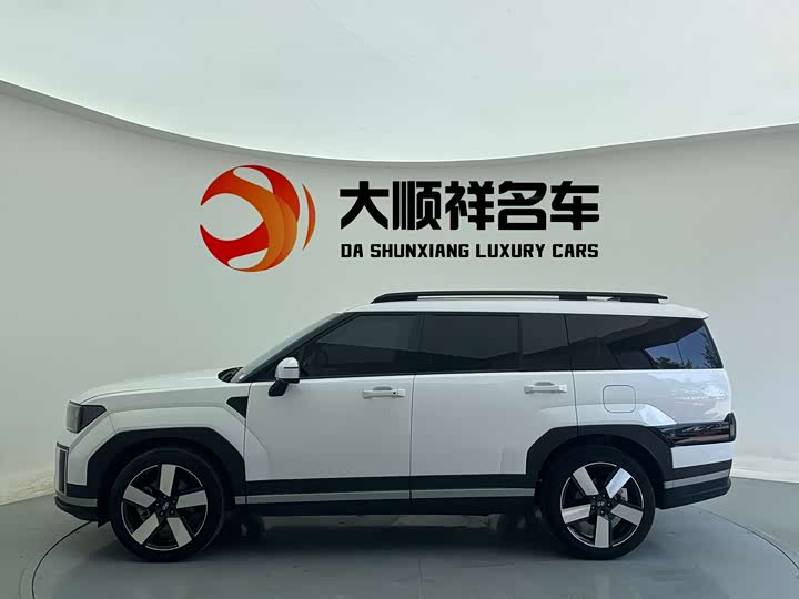 Фото 2 - Hyundai Santa Fe