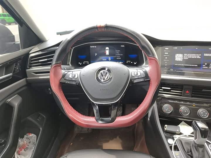 Фото 3 - Volkswagen Sagitar L
