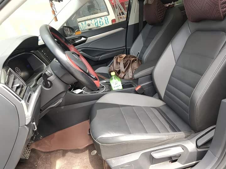 Фото 8 - Volkswagen Sagitar L