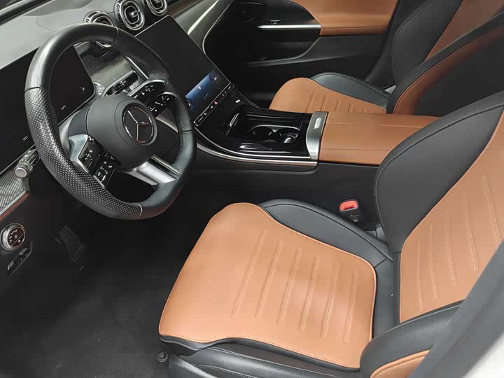 Photo 4 - Mercedes-Benz C-Class