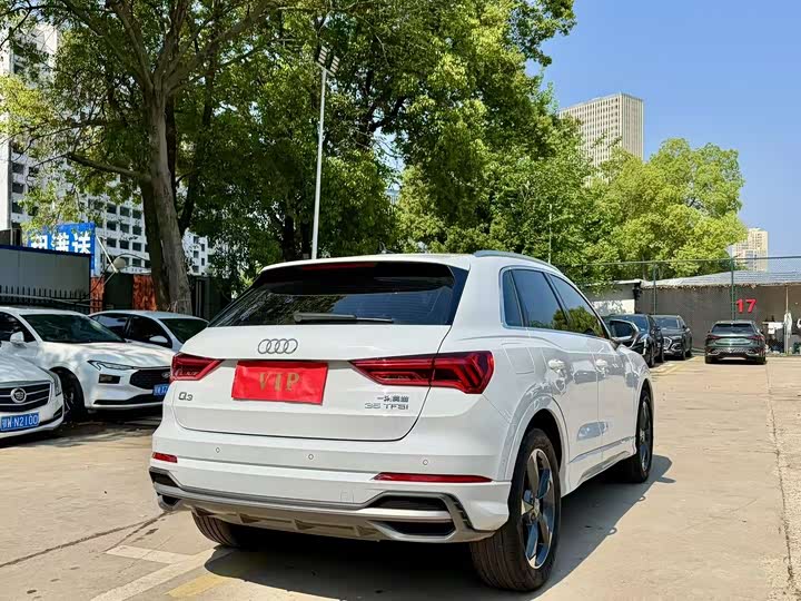 Zdjęcie 6 - Audi Q3