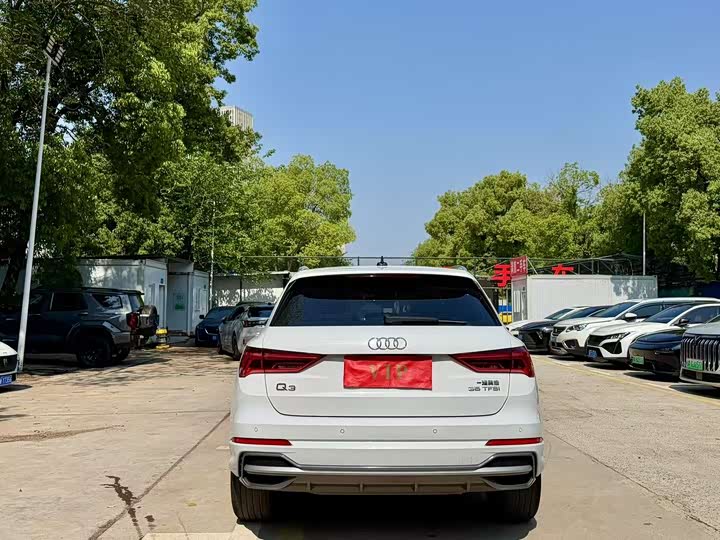 Zdjęcie 7 - Audi Q3