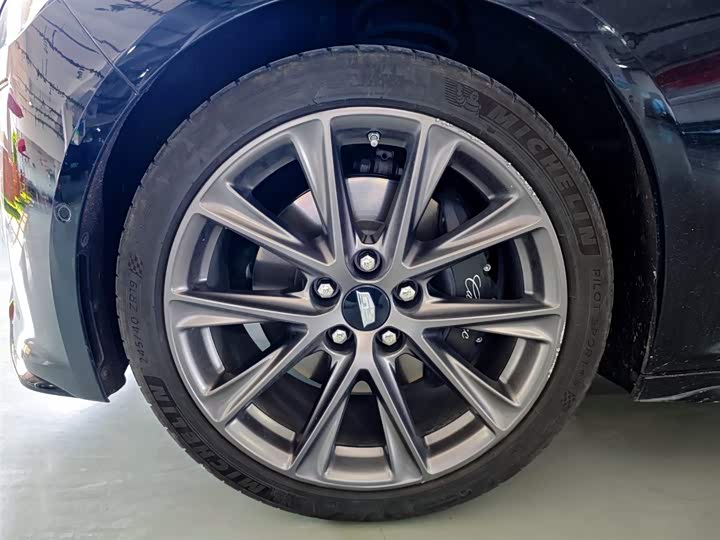 Фото 7 - Cadillac CT5
