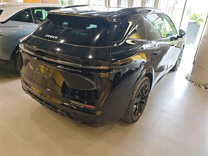 Zeekr 7X 2026 2026款 75kWh 后驱MAX版