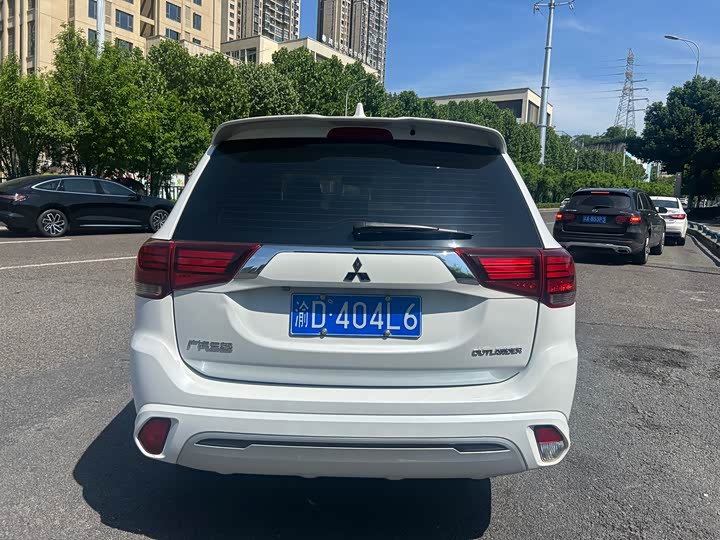2023 Mitsubishi Outlander
