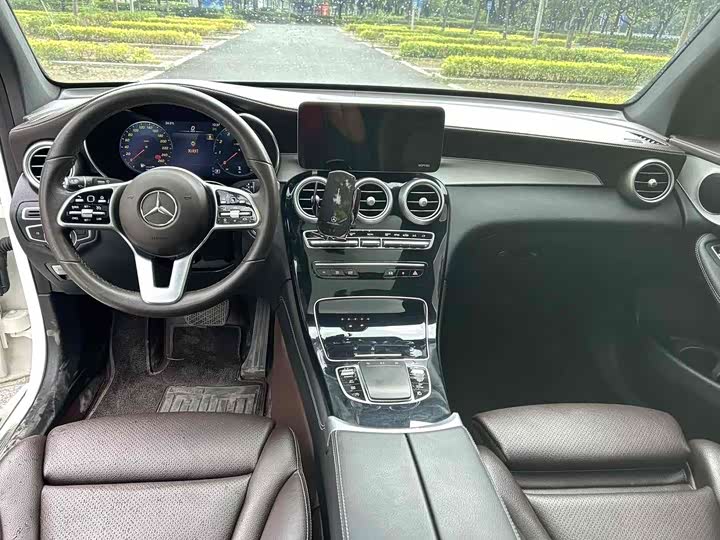Zdjęcie 6 - Mercedes-Benz GLC-Class