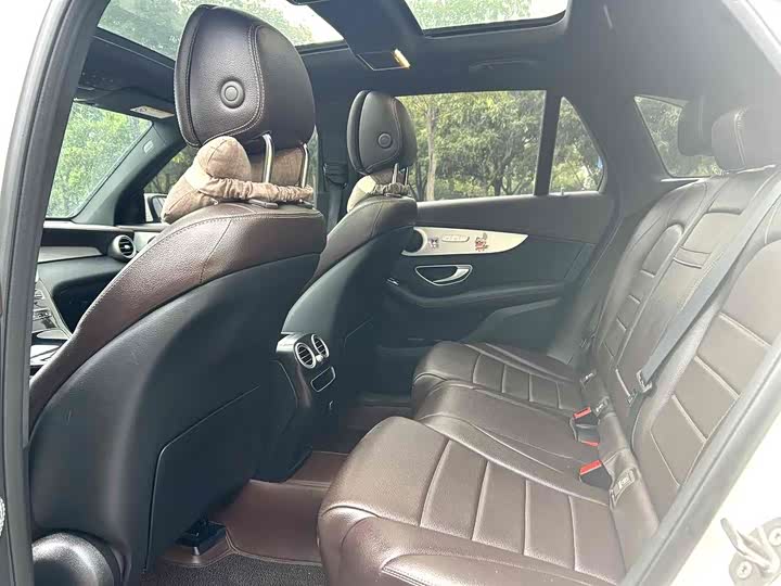 Zdjęcie 8 - Mercedes-Benz GLC-Class