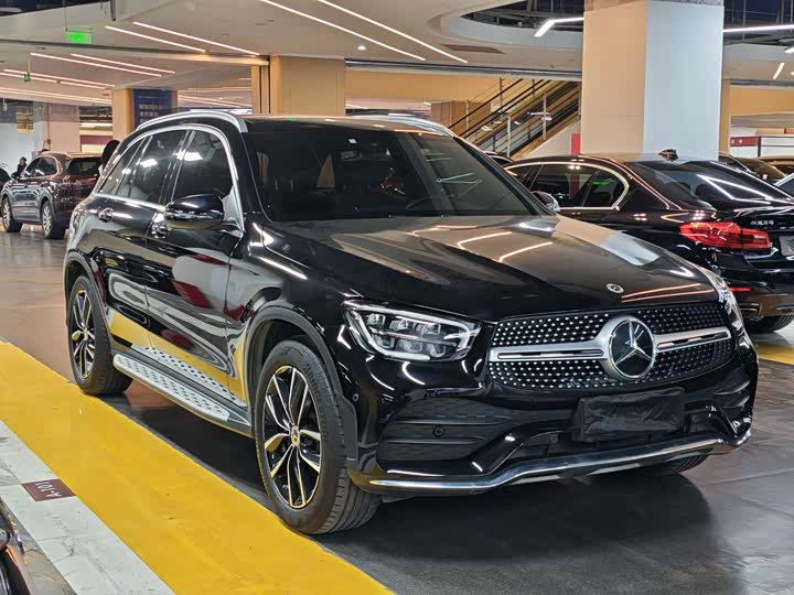 Photo 3 - Mercedes-Benz GLC-Class