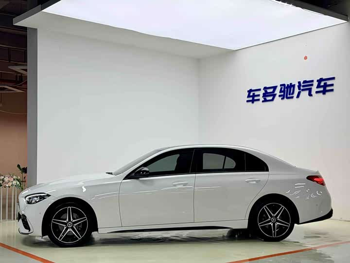 Zdjęcie 3 - Mercedes-Benz C-Class