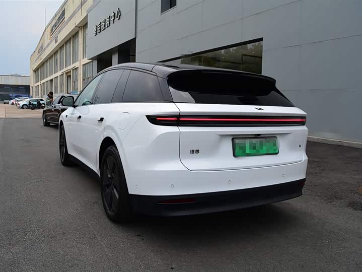 LiXiang i6 2025 2025款 两驱标准版
