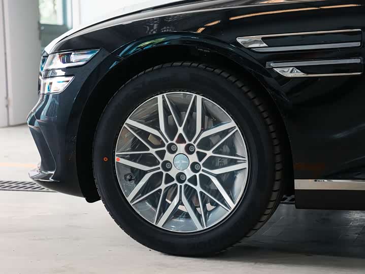 Genesis G80 2026 2026款 2.5T 后驱豪华版
