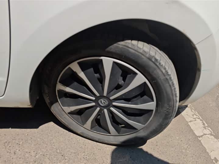 Changan BenBen E-Star 2021 2021款 国民版 心悦版（快充版）磷酸铁锂（31.18kWh）