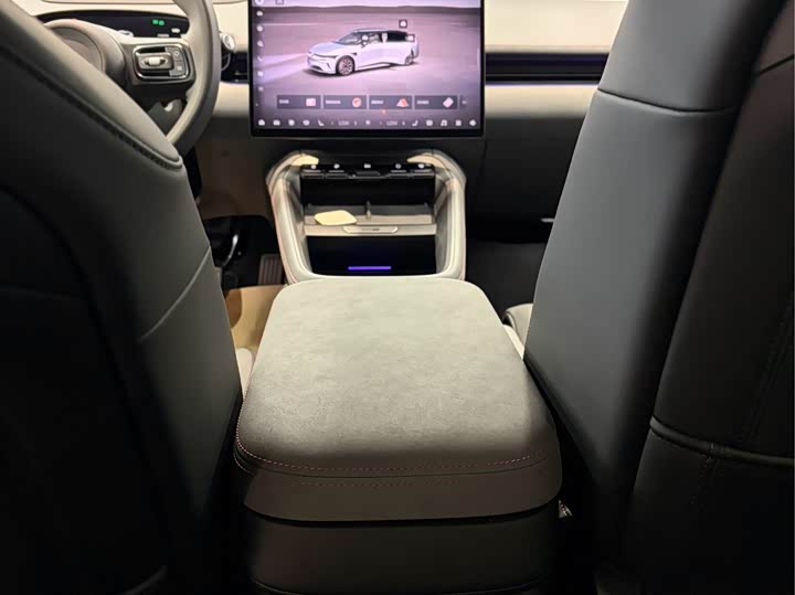 Zeekr 007 GT 2025 2025款 长续航后驱智驾版 100kWh