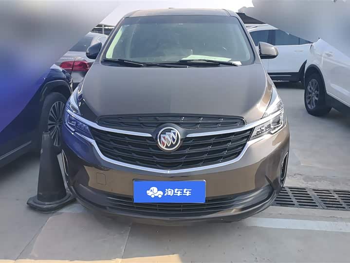 Photo 2 - Buick GL8 ES