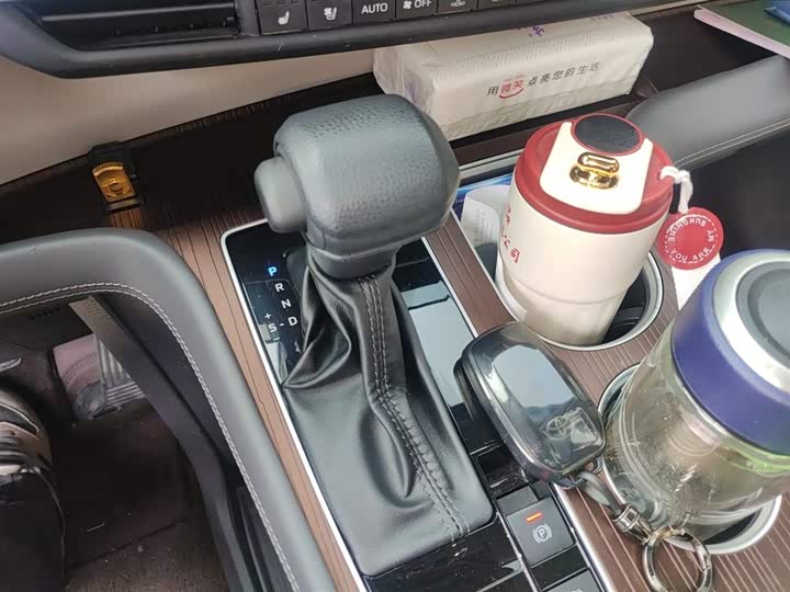 Фото 7 - Toyota Sienna