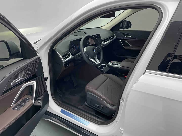 Фото 9 - BMW X1