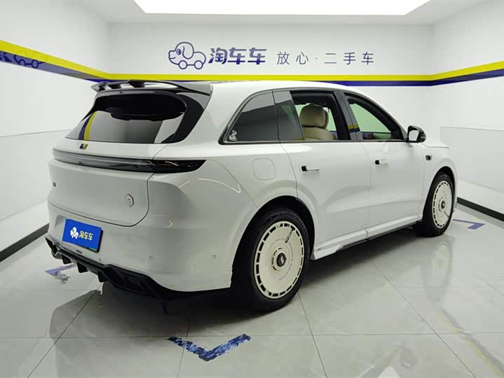 Photo 3 - LiXiang L6