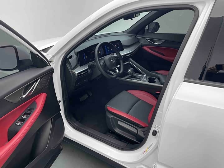 Changan CS35 Plus 2021 2021款 蓝鲸NE 1.4T DCT尊贵型