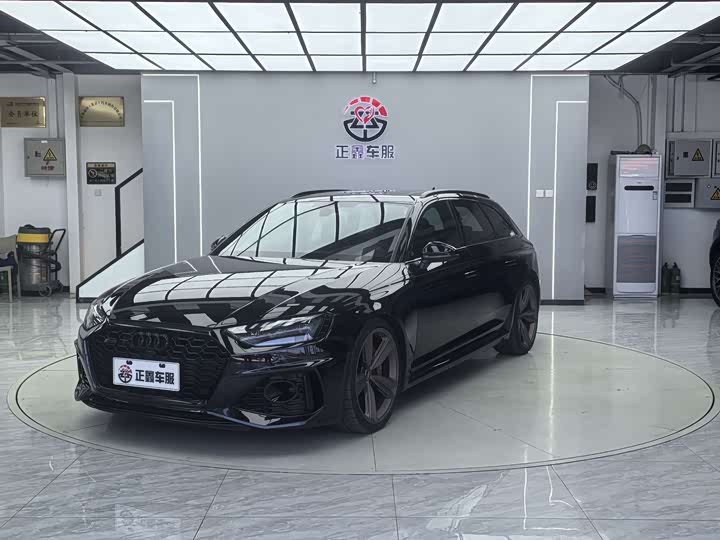 Audi RS 4 2021 2021款 RS4 Avant 暗金版