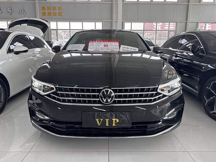 Фото 2 - Volkswagen Magotan