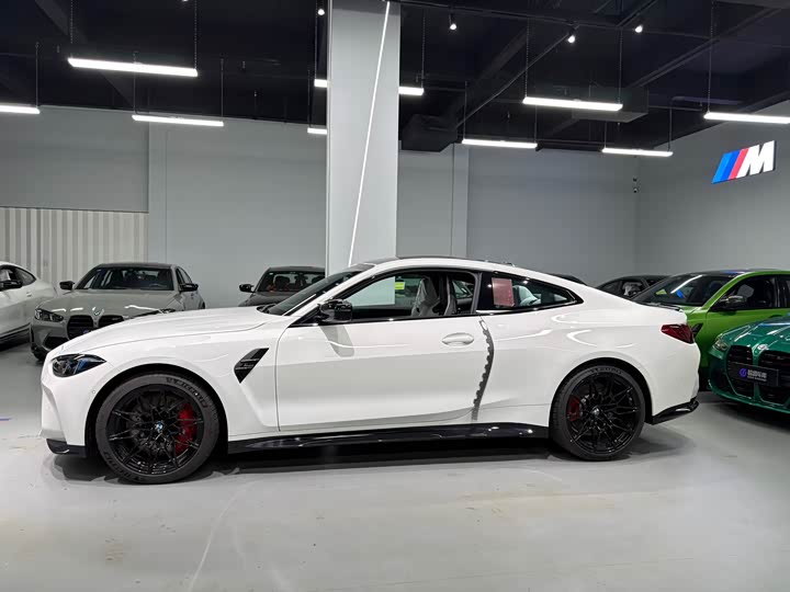 BMW M4 2024 2024款 M4双门轿跑车 M xDrive 雷霆版