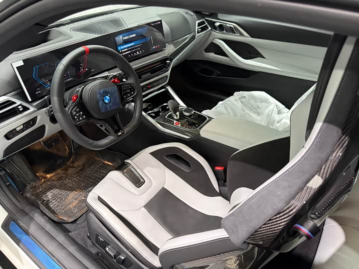 BMW M4 2024 2024款 M4双门轿跑车 M xDrive 雷霆版