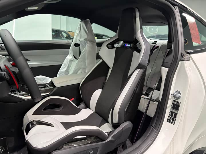 BMW M4 2024 2024款 M4双门轿跑车 M xDrive 雷霆版