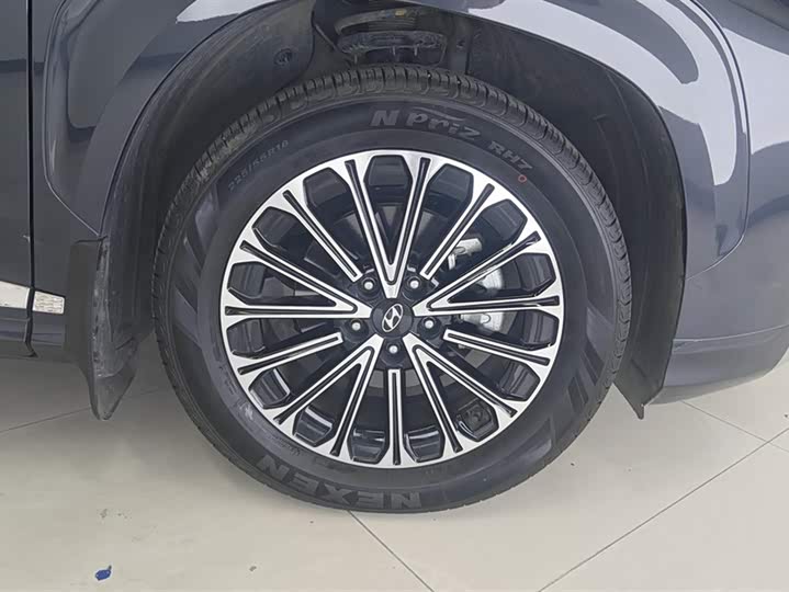 Hyundai Custo 2024 2024款 270TGDi LUX 尊贵版