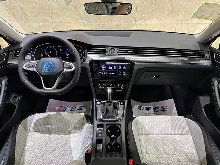Volkswagen Magotan 2026 2026款 3000万辆甄选款 380TSI DSG豪华型
