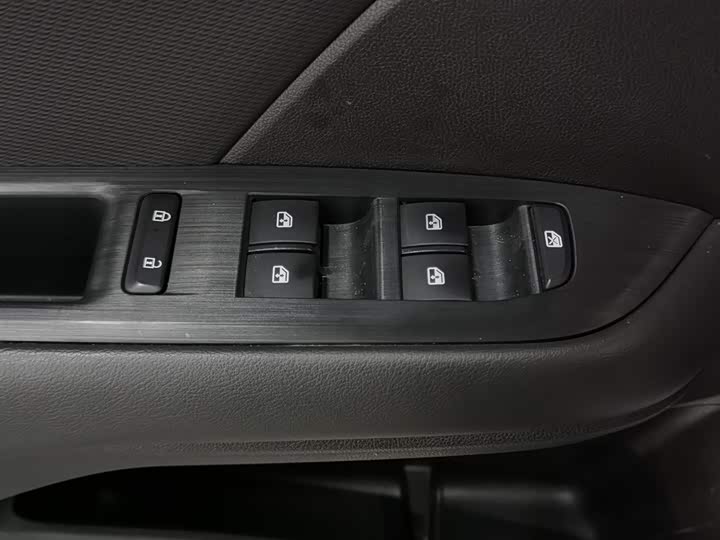 Chevrolet Monza 2024 2024款 1.5L 双离合乐享版