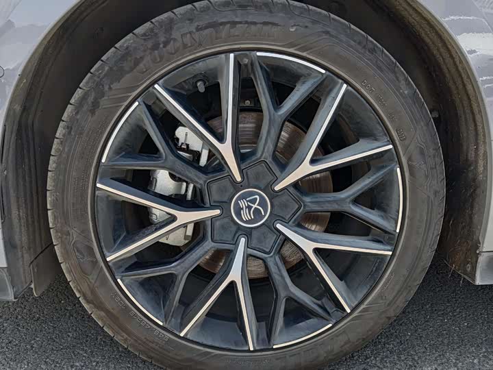BYD Han 2025 2025款 DM-i 智驾版 125KM激光雷达旗舰型