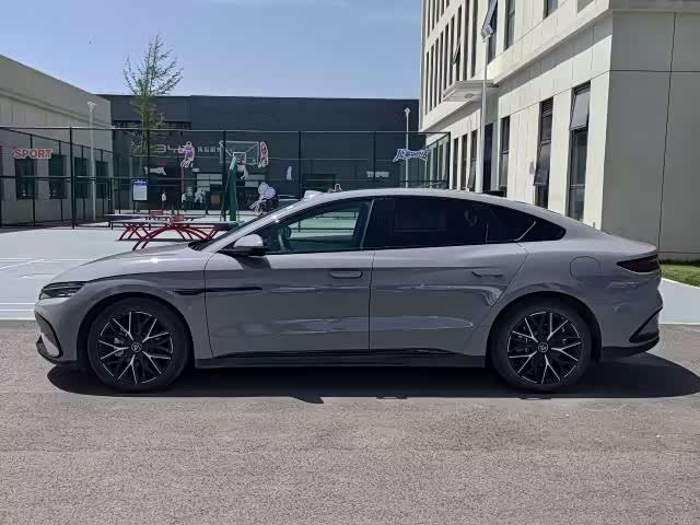 BYD Han 2025 2025款 DM-i 智驾版 125KM激光雷达旗舰型