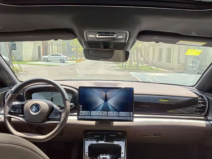 BYD Han 2025 2025款 DM-i 智驾版 125KM激光雷达旗舰型