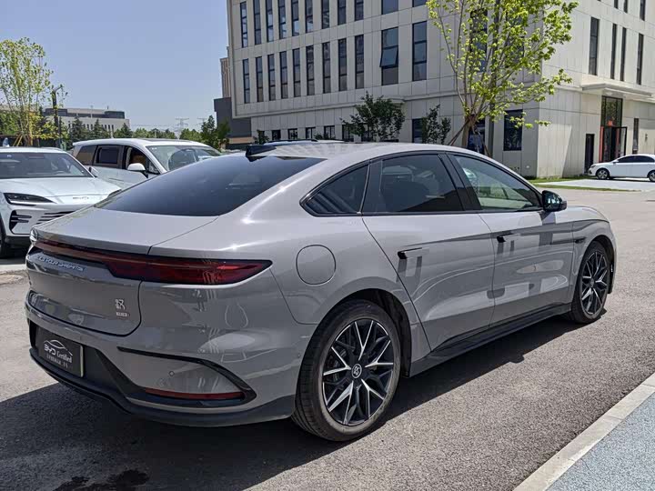 BYD Han 2025 2025款 DM-i 智驾版 125KM激光雷达旗舰型