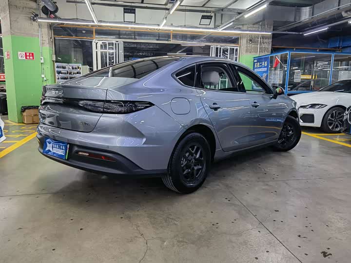 BYD Seal 05 DM-i Hybrid 2025 2025款 DM-i 智驾版 55KM豪华型