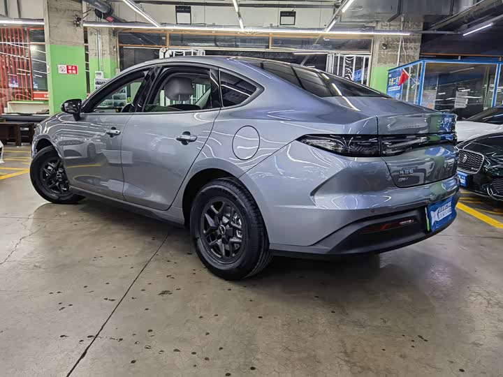 BYD Seal 05 DM-i Hybrid 2025 2025款 DM-i 智驾版 55KM豪华型