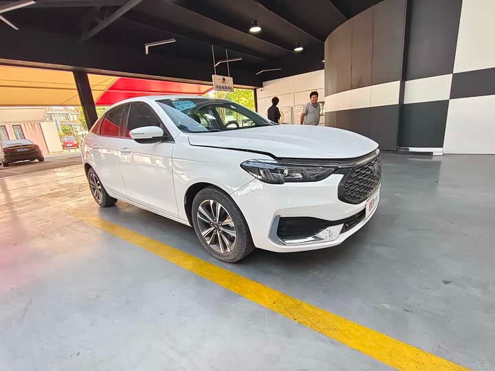 2021 Ford Escort