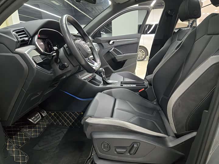 Audi Q3 2024 2024款 35 TFSI 时尚致雅型