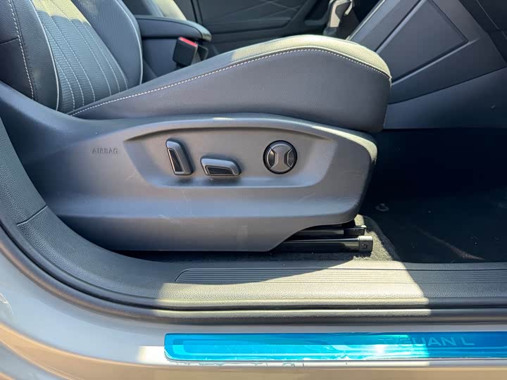 Фото 9 - Volkswagen Tiguan L Pro